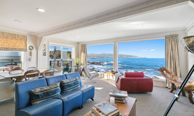 Houghton Bay Casa | Pacific Oceanfront home near airport with stunning views