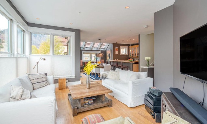 Telluride Apartamento | PACIFIC PLACE by Exceptional Stays