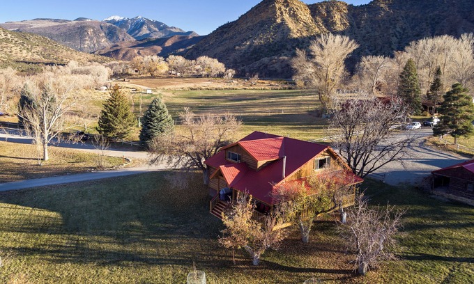 Spanish Valley Cabina | Paquete Creek ~ Orchard House: Cabina 3 dormitorios / 2 baños en Moab, para 8 personas