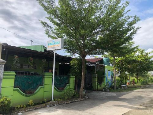 Padang Casa | Padang Homestay