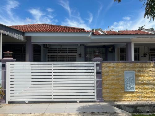 Malacca City Casa | Padang Temu Near TOWN Homestay 9pax @ ExcluSuites Malacca