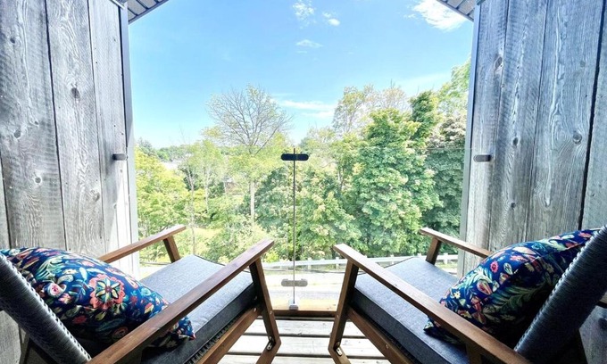 Meaford Apartamento | "Paddle" at Hills Meaford, Penthouse 3rd Floor Suite w Deck & Balcony