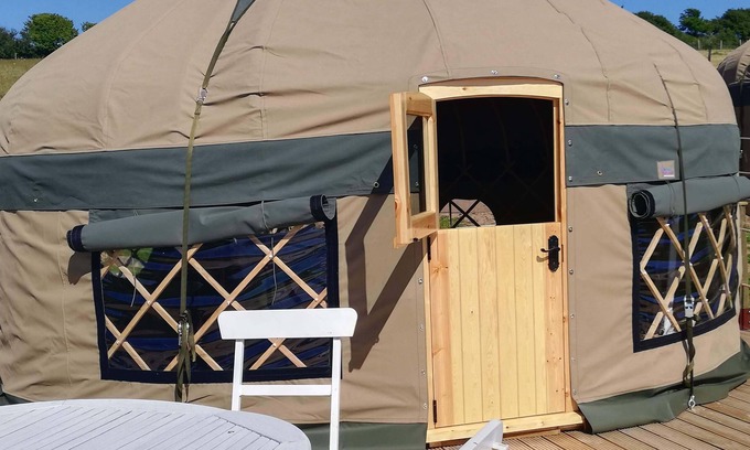 Looe Alquiler De RV | De Lujo-Yurt-Baño Privado-Vista al campo