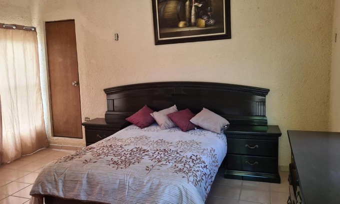 La Paz Casa | Padrinos Hostal La Paz Full House