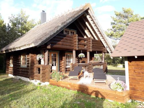 Kudjape Casa | Pähkli Seaside Cottage with Cozy Outdoor Patio