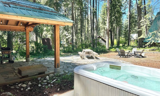 Leavenworth Cabina | Cabina de ponis pintada en Ponderosa Estates, HOT TUB, Wi-Fi y Fido OK