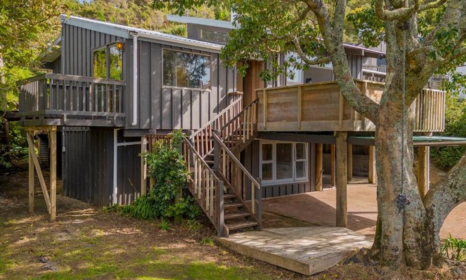 Tairua Casa | Paku View Retreat - Tairua Holiday Home