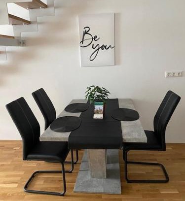 Bruck an der Leitha Apartamento | Paky Appartements 00316