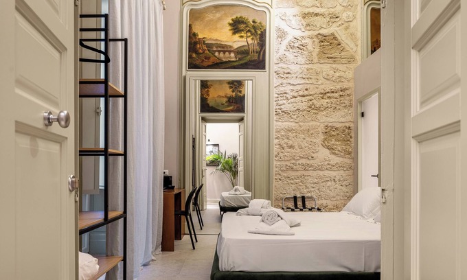Castellammare Cama Y Desayuno | Palazzo Cavarretta Le stanze dei Baroni