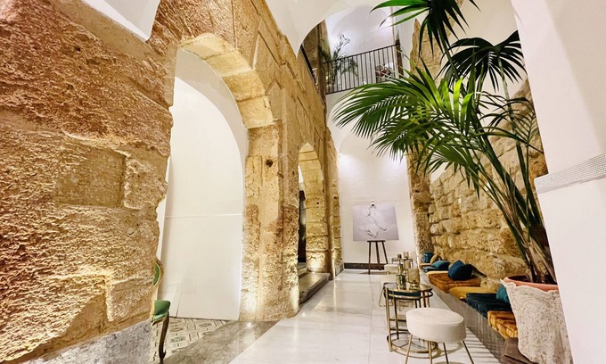Castellammare Casa | Palazzo del Poeta
