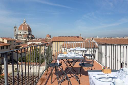 Sant' Ambrogio Cama Y Desayuno | Palazzo Graziani
