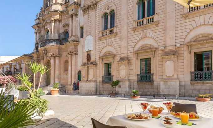 Scicli Casa | Palazzo Montalbano