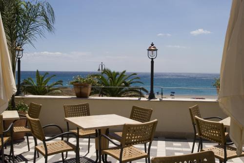 Bovalino Marina Apartamento | Palazzo Reginella