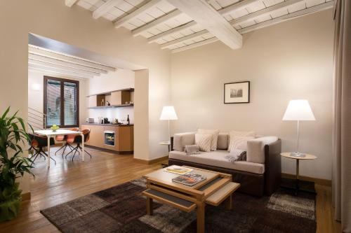 Rione II Trevi Apartamento | Palazzo Scanderbeg