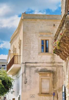 Uggiano la Chiesa Casa | PALAZZO VIGILARIUM - Boutique Rooms - Rooftop & Arts Hotel