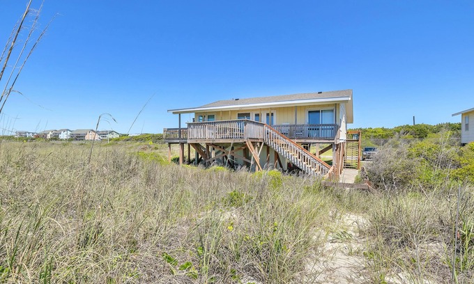Caswell Beach Casa | Palermo: 4 BR / 2 BA casa en Caswell Beach, capacidad para 12