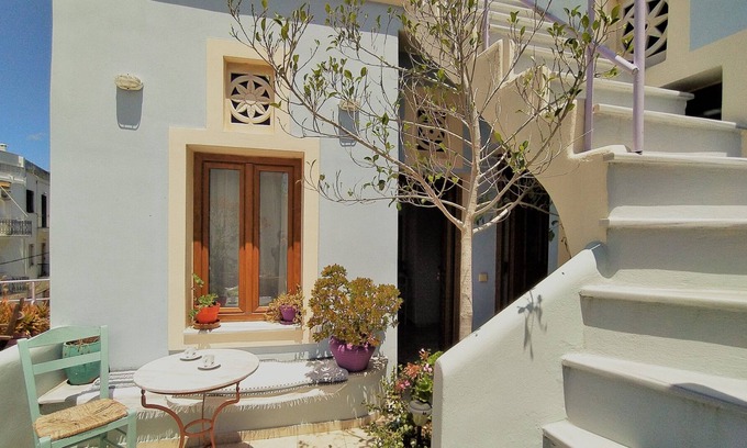 Tinos Town Apartamento | Pallada Rooms