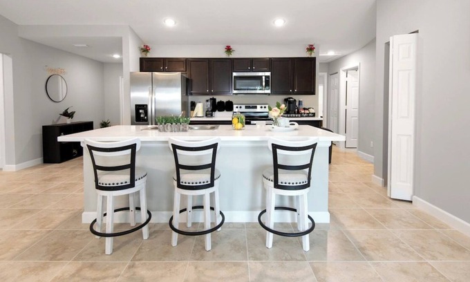 Port Malabar Casa | Palm Bay FL · November Special l Spacious 4 bed 2bath Home