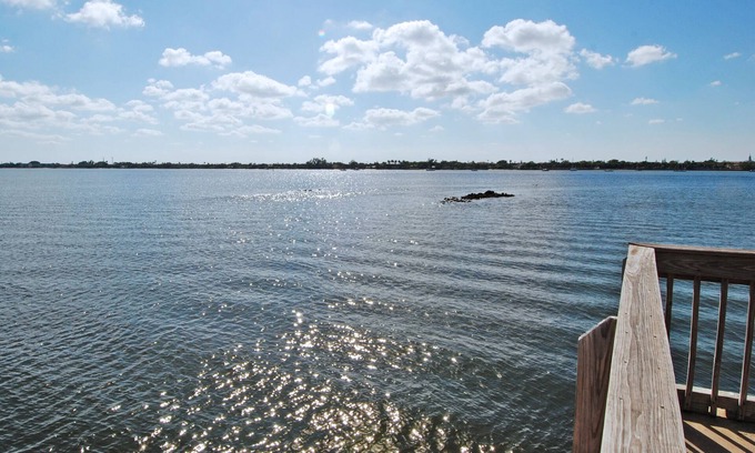 Palm Beach Casa | Palm Beach 1 Bedroom w/ Surrounding Water Views