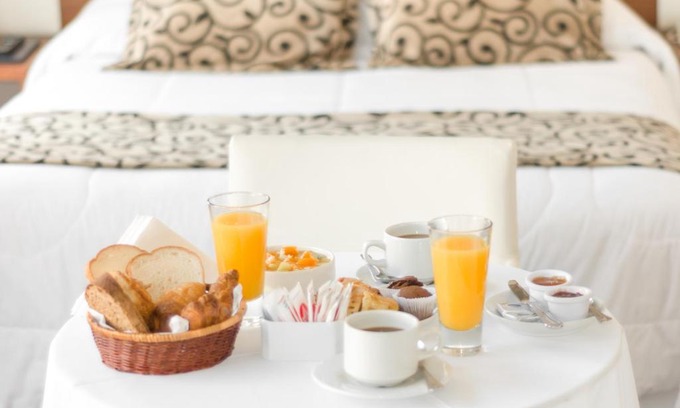 Pocitos Hotel | Palm Beach Plaza Hotel