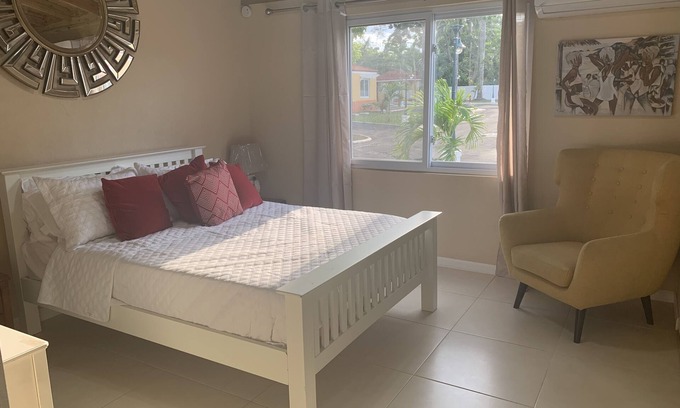 Montego Bay Cabaña | Palm Breeze Cottage -GATED COMMUNITY, Piscina, Acceso a la playa, HipStrip, CERCA DEL AEROPUERTO
