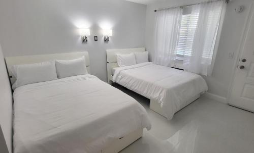 Lake Worth Hotel | Palm Breeze Hotel