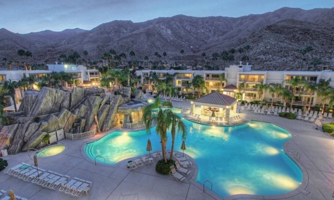 Canyon Corridor Complejo | Palm Canyon Resort -2 brm-no resort fees