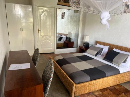 Gisenyi Hotel | Palm garden Resort