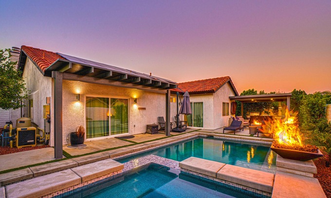 Vista Norte Casa | Palm Oasis: New Reno with Pool