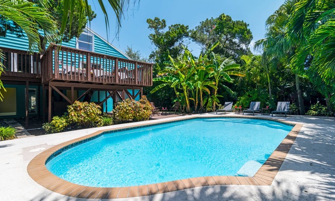 Bay Isle Casa | Palm Paradise - Pet Friendly Home on Siesta Key w/ Large Heated Private Pool & Outdoor Area!