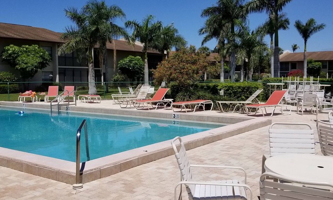 Palm River Estates Condominio | Palm River Estates - Courtwood