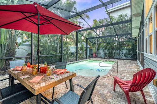 Siesta Key Casa | Palm Shade Cottage - 606A