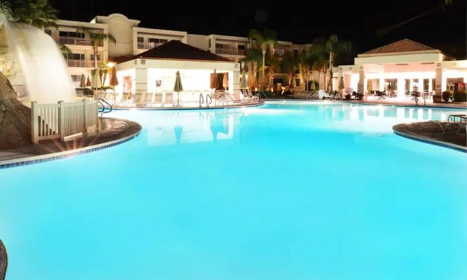 Canyon Corridor Condominio | PALM SPRINGS PARADISE! 2BEDROOM, KITCHEN/POOLBAR