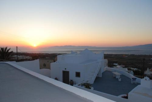Finikia Casa | Palm Tree Hill
