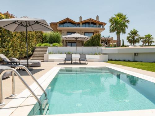 Kallikratia Apartamento | Palma Villa & Suite With Pool
