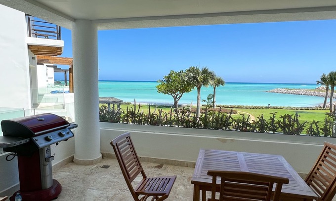 Cap Cana Marina Apartamento | Palmera Ocean front 2 Bd