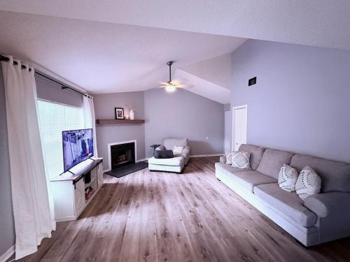 North Charleston Apartamento | Palmetto Porch Retreat