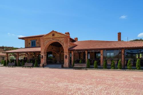 Cherevychne Hotel | Palmira Hotel