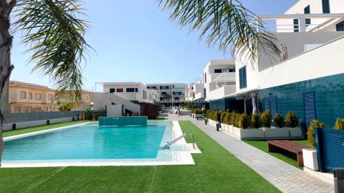 Orihuela Costa Apartamento | Palmview Poolside Heaven in Turquesa del Mar