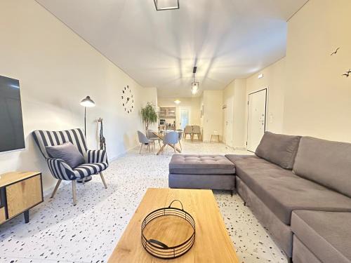Peristeri Apartamento | Paloma Lux Retreat-15' to Central Athens