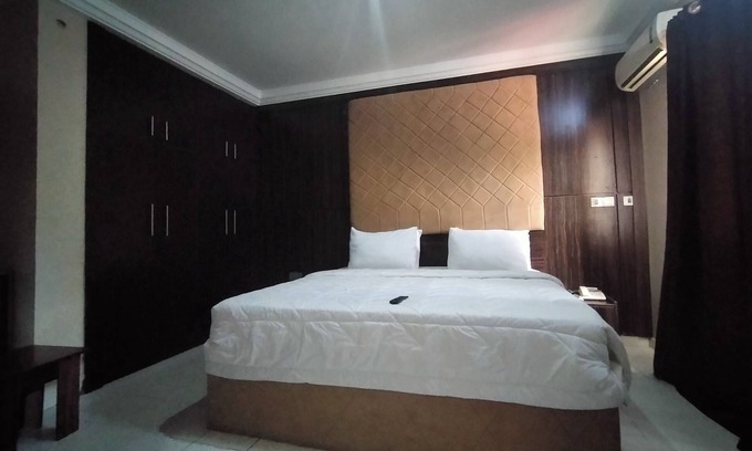 Utako Hotel | Pameec Luxury Suites Utako