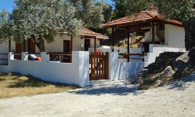Skopelos Cabaña | Pan Flute Cottage - una casa de campo rodeada de naturaleza y mito.