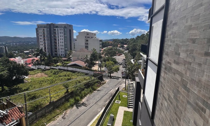 San Salvador Condominio | Panamericana: Cozy 3-bedroom Condo with 4 ACs one in each room. WIFI included.