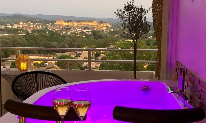 Carcassonne Cama Y Desayuno | Panorama Suite & Spa