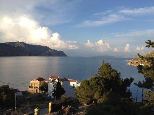 Symi Apartamento | Panorama Thea