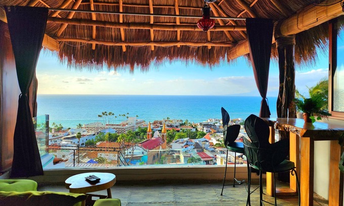 Centro de Puerto Vallarta Cabina | Tree-House Spectacular OCEAN VIEW+Pool~Steps to Beach/Malecon~Centre Tourist Loc