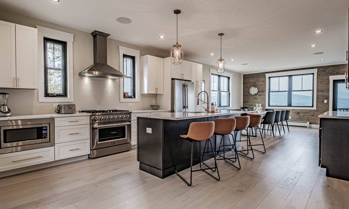 Sunday River Area Chalet De Esquí | Panoramic mountain view/Hot Tub/Shuffleboard/Theater room Sunday River