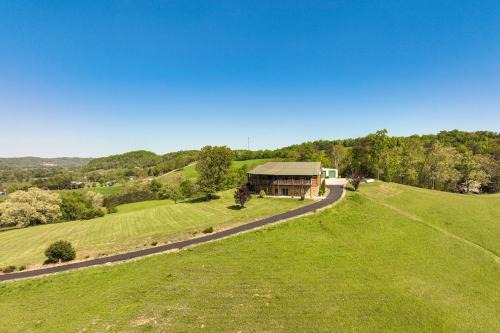 Newport Casa | Panoramic Mtn Views Spacious Tennessee Home!