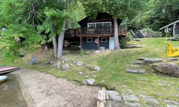 Utterson Cabaña | Panoramic Muskoka Cottage “The Nest”