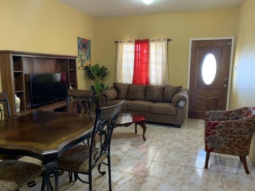 Frigate Bay Apartamento | Panoramic Ocean View